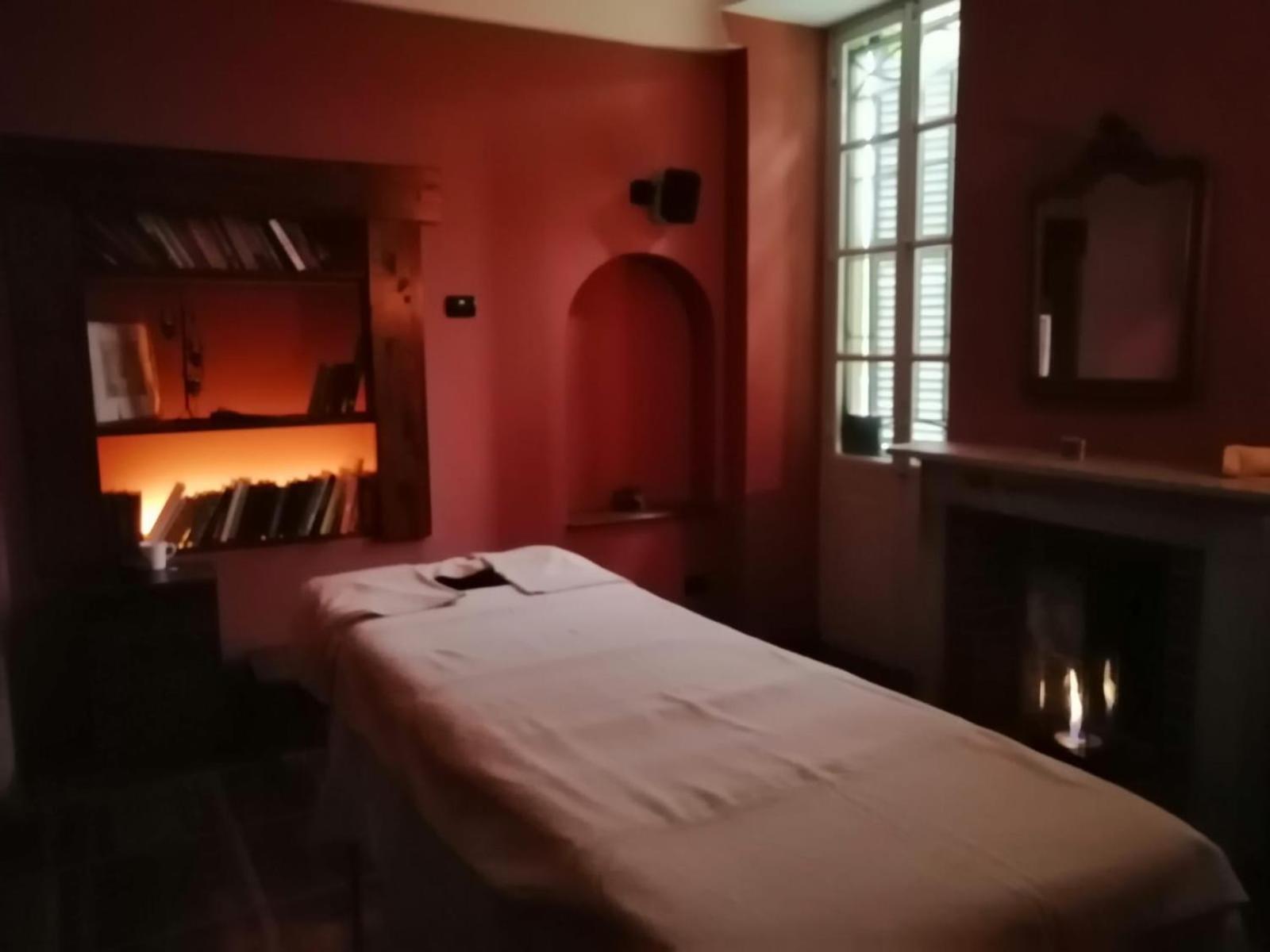 Готель Castello Rosso Costigliole Saluzzo Екстер'єр фото